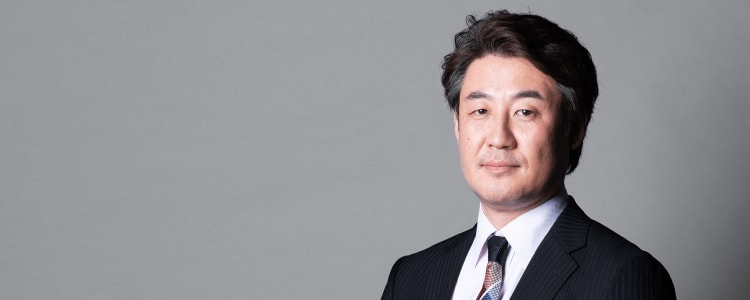 成田 周平氏
